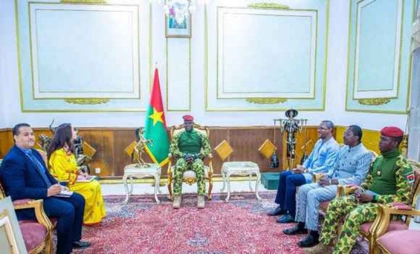 Mansouri received by president of Burkina Faso, conveys to him message from President Tebboune