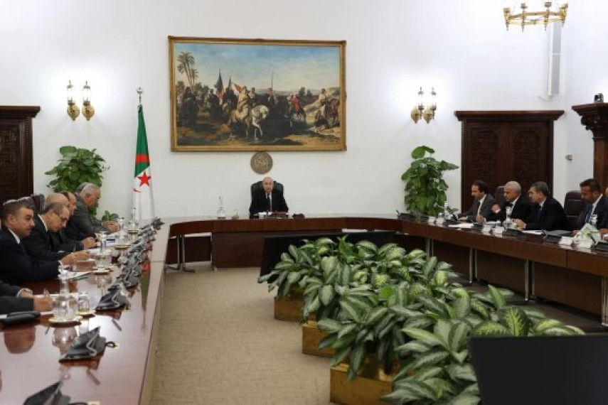 President of the Republic chairs working meeting on exports