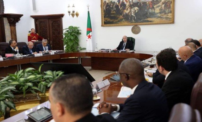 President of the Republic orders establishing committee on university scholarship increase