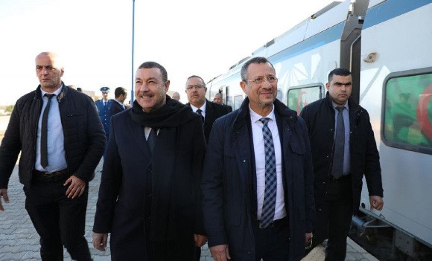 Rekhroukh supervises operation of connecting Bethioua industrial estate to national railway network