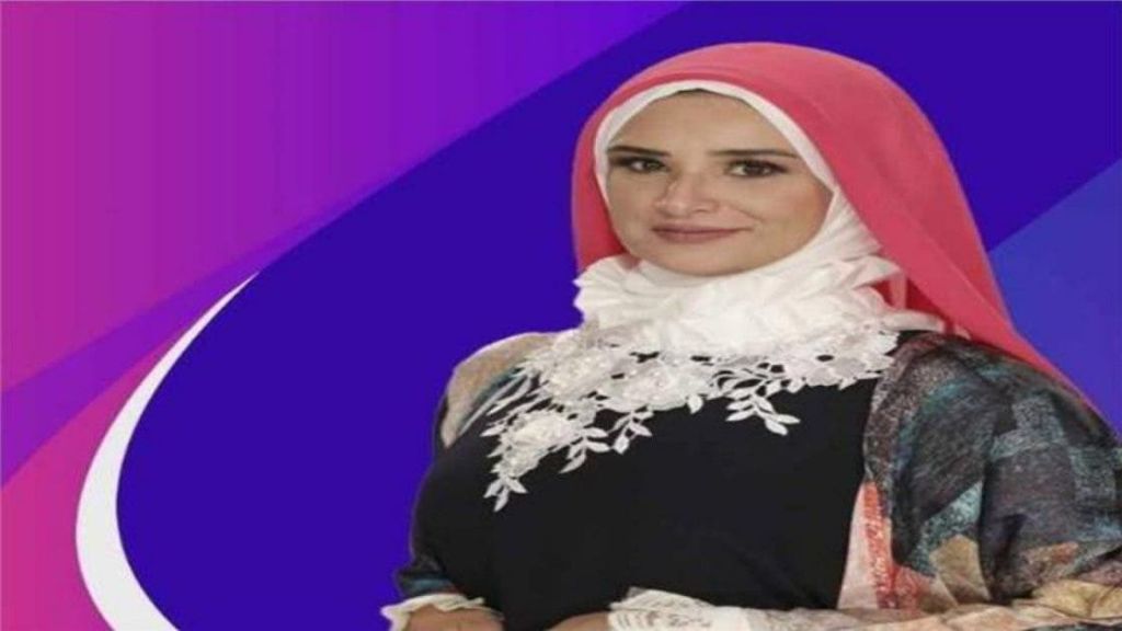 مقدمة برامج دينية مصرية تخلع الحجاب وتعلق: "عندي انفصام في الشخصية"