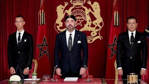 SM le Roi Mohammed VI commémore le 26ème anniversaire de la disparition de Feu SM le Roi Hassan II