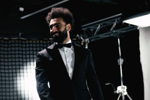 كيف يكسب محمد صلاح ثروته وأين ينفقها؟