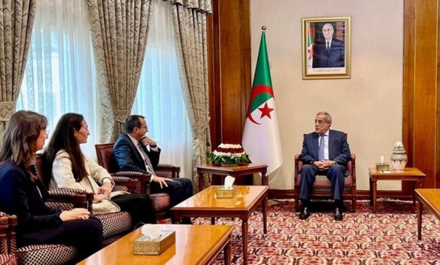 Larbaoui reçoit l'ambassadeur coordonnateur résident du Système des Nations Unies en Algérie