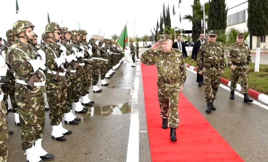 Saïd Chanegriha effectue une visite de travail et d'inspection en 1e Région militaire