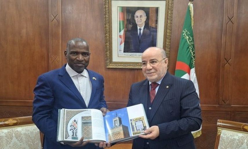 Le ministre des Affaires religieuses reçoit l'ambassadeur de Guinée-Bissau