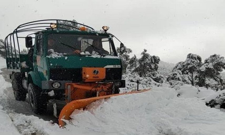 Routes: interventions pour la réouverture des axes bloqués suite à l'accumulation de neige