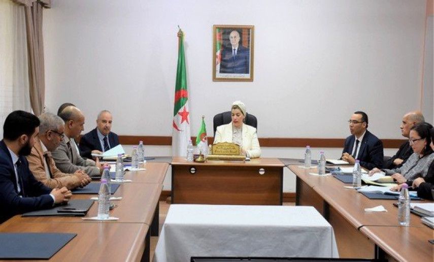 Mouloudji reçoit les membres de l'APN représentant les wilayas de Sidi Bel Abbès et de Laghouat