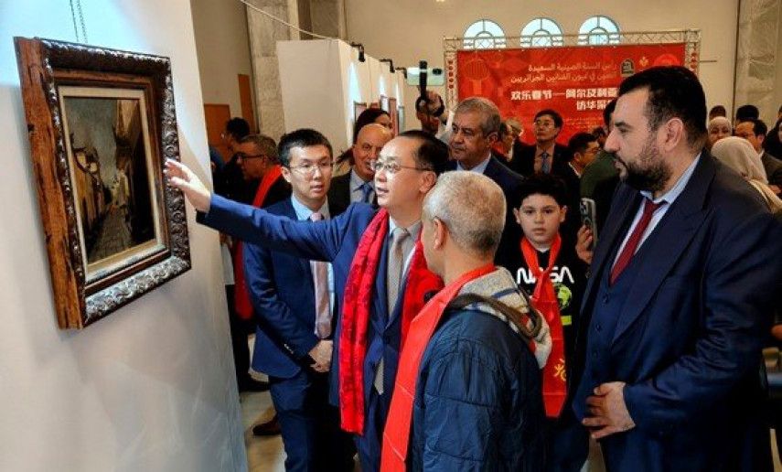 Exposition d'oeuvres de plasticiens algériens à Alger sur la Chine