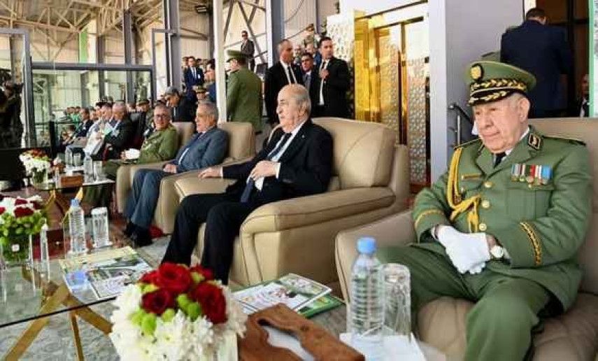 Le président de la République donne le coup d'envoi de la finale de la coupe militaire d'Algérie de football