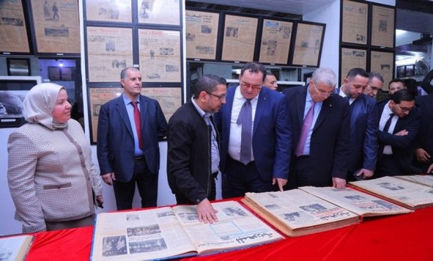 Oran : Meziane rend hommage à l'histoire du journal "El Djomhouria", l'un des plus anciens journaux nationaux