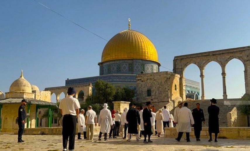 Palestine: des dizaines de colons sionistes prennent d'assaut l'esplanade de la mosquée Al-Aqsa