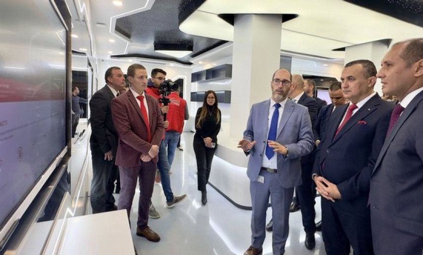 Zerrouki visite l'opérateur Optimum Télécom Algérie - Djezzy