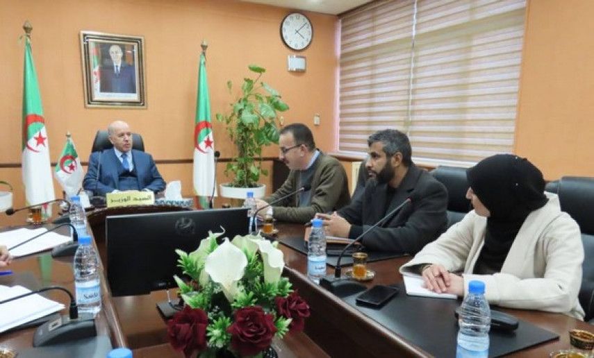 M. Saihi rencontre les membres du Syndicat national des corps communs de la santé publique