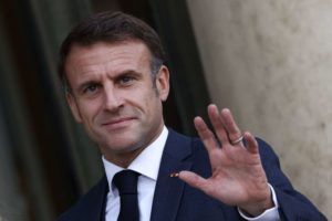 Attaque à Mulhouse : Macron dénonce un “acte terroriste islamiste”