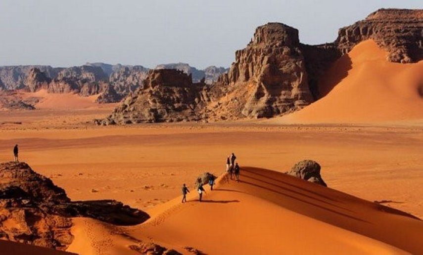 إيليزي: توافد أفواج من السياح برسم موسم السياحة الصحراوية  