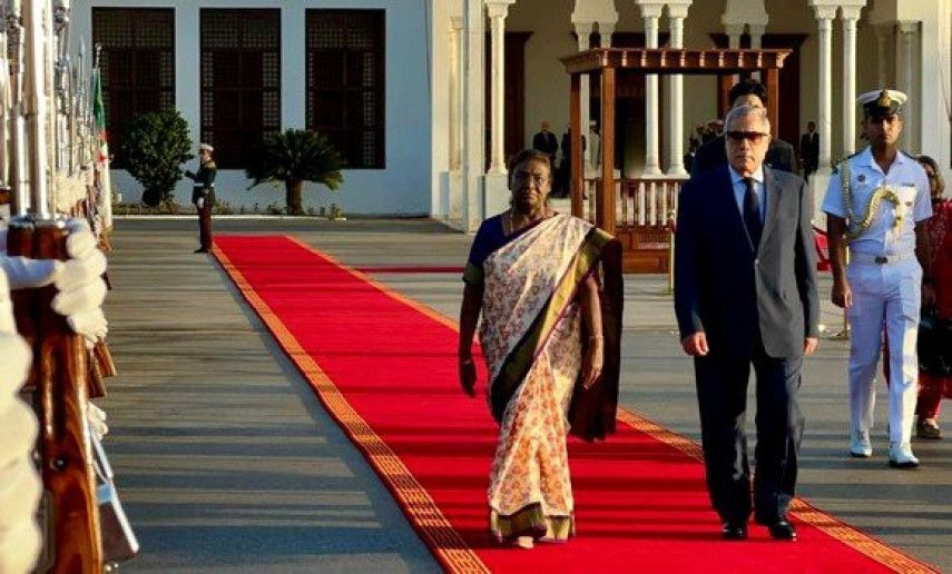 President of India leaves Algiers after four-day state visit