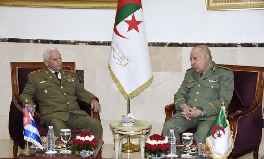 General Chanegriha receives Cuban Lieutenant General Joaquin Quintas Sola