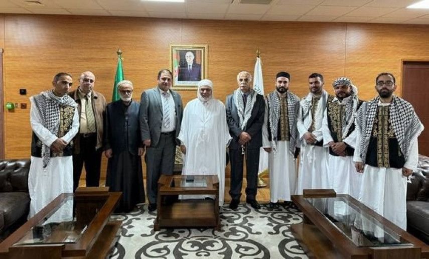 Rector of Jamaa al-Jazair receives Palestinian delegation