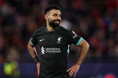 أسطورة ليفربول: محمد صلاح وقع عقدًا لمدة عامين مع الفريق