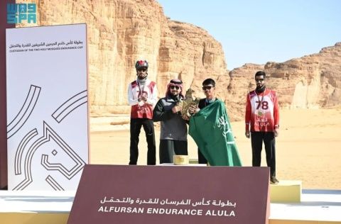 الفارس  السعودي مهند السالمي يتوج بلقب كأس خادم الحرمين الشريفين للقدرة والتحمل في العُلا